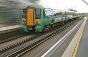 Viaggiare in treno con i vostri bambini consigli utili