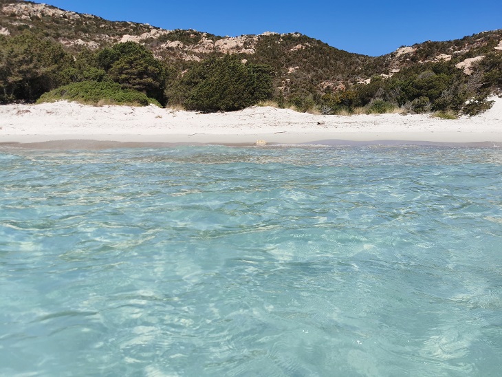 La Maddalena guida ragionata alle spiagge più belle dell’arcipelago
